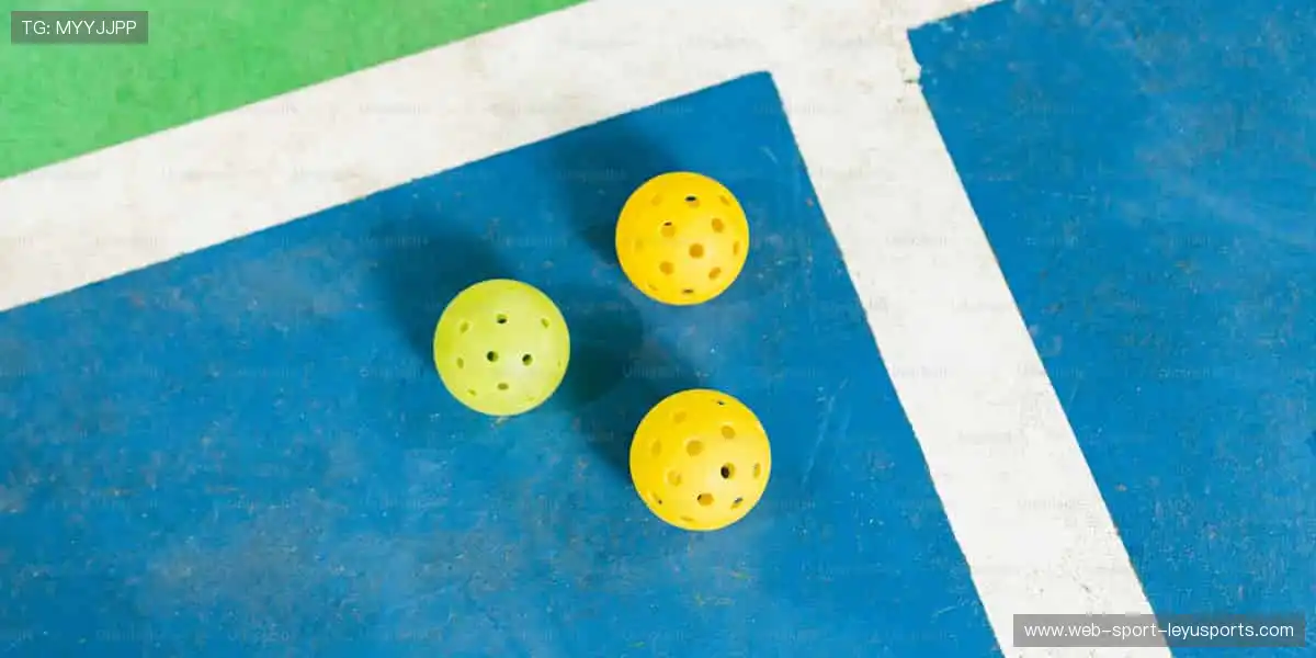 限量周边，收藏荣耀，你的专属体育记忆！🎯✨